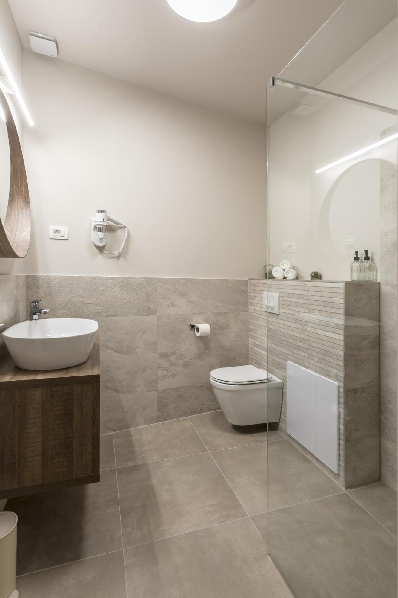 Cor Rooms Split Cameră foto
